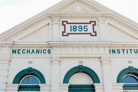 Howlong History Mechanics Institute