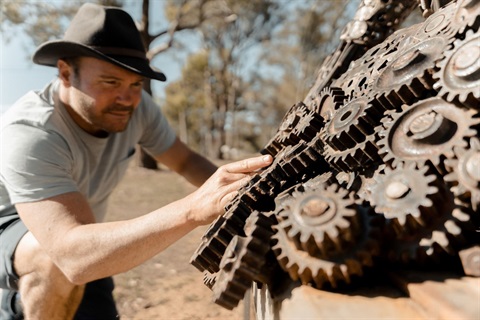 Shearing the Rams Lowesdale Sculpture