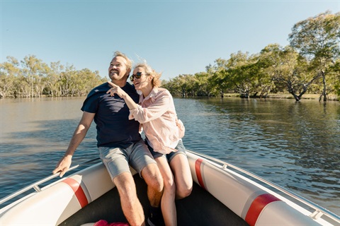 Urana Aquatic Centre in boat sightseeing